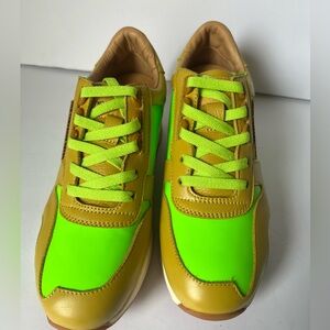 New Two Thousand Never sneakers Wns 7 neon green / leather yellow